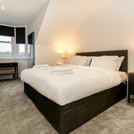 Beachwalk Apartments By Nova Suites Ayr Esterno foto